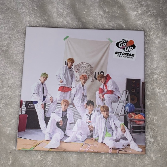 NCT Dream We Go Up Album - Picture 1 of 3